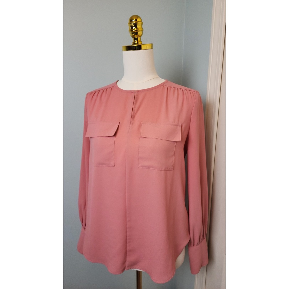 Lark & Ro Blouse Women XS Pink Long Sleeve Chest Pocket Pleated Back Top